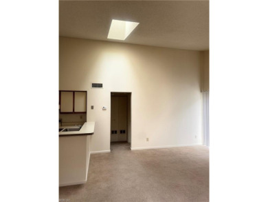 VERY NICE 1BR/1BA 2ND FLOOR CONDO IN THE HEART OF VB. NEAR on Kempsville Greens Municipal Golf Course in Virginia - for sale on GolfHomes.com, golf home, golf lot