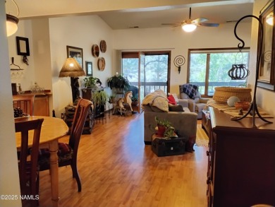 Updated 3BR/2BA townhouse in Continental CC! Vaulted ceilings on Continental Country Club in Arizona - for sale on GolfHomes.com, golf home, golf lot