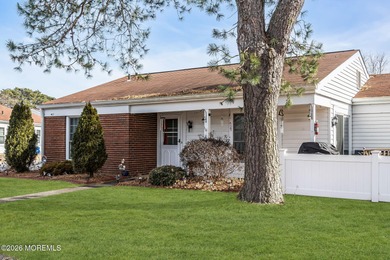 What a beautiful End unit Home! Totally redone w/ updated on Leisure Village West Assoc. in New Jersey - for sale on GolfHomes.com, golf home, golf lot