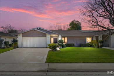 Welcome to Sundale in the 55+ community. This charming 2-bedroom on Sundale Country Club in California - for sale on GolfHomes.com, golf home, golf lot