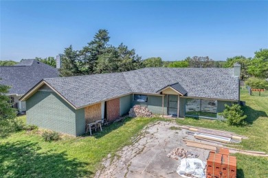 Investor & Project Seeker's Opportunity Knocks in Lake Kiowa on Lake Kiowa Golf Course in Texas - for sale on GolfHomes.com, golf home, golf lot