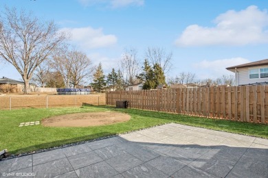 Updated 3 bedroom/ 2 bath/ 2 car garage Bartlett home located in on Apple Orchard Golf Course in Illinois - for sale on GolfHomes.com, golf home, golf lot