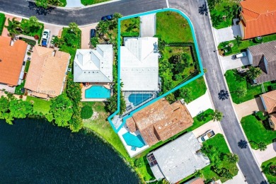 WALKING TO WEF, POLO FIELDS! NEW ROOF 2024. UPDATED POOL & LAKE on Greenview Cove Golf Club in Florida - for sale on GolfHomes.com, golf home, golf lot