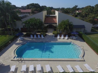 Squeaky clean and priced to sell!   Pet friendly and leasing is on Village Green Golf Club of Sarasota in Florida - for sale on GolfHomes.com, golf home, golf lot