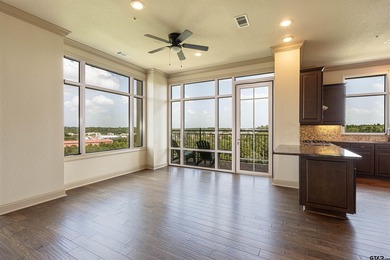 Welcome to luxury living at The Stretford at the Cascades. This on Cascades Golf Club in Texas - for sale on GolfHomes.com, golf home, golf lot