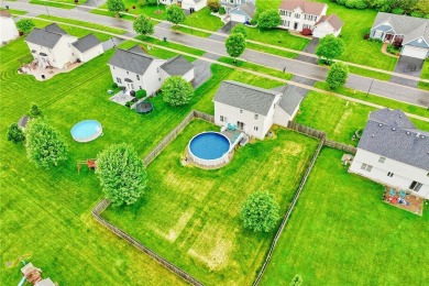 Welcome to this charming 1,479 SF Colonial in the desirable on Riverton Golf Club in New York - for sale on GolfHomes.com, golf home, golf lot
