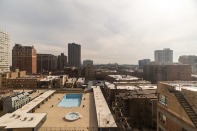 Bright & spacious East Lakeview studio with amazing city views on Sydney R. Marovitz Golf Course in Illinois - for sale on GolfHomes.com, golf home, golf lot