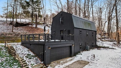 Welcome to 505 Natchez Lane, a lovely barn-style home on .95 on Hide-A-Way Hills Golf Club in Ohio - for sale on GolfHomes.com, golf home, golf lot