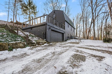 Welcome to 505 Natchez Lane, a lovely barn-style home on .95 on Hide-A-Way Hills Golf Club in Ohio - for sale on GolfHomes.com, golf home, golf lot