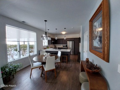 Beautifully Renovated Townhouse overlooking Woodloch Springs on Woodloch Springs Country Club in Pennsylvania - for sale on GolfHomes.com, golf home, golf lot