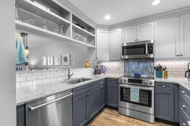 Gorgeous Racquet Club townhome with breathtaking marsh and creek on The Seabrook Island Club in South Carolina - for sale on GolfHomes.com, golf home, golf lot