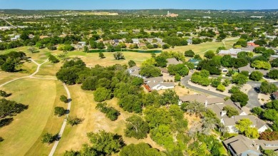 THIS LISTING FOR 616 ROCK CREEK LOOP INCLUDES TWO ADJACENT LOTS on Riverhill Country Club in Texas - for sale on GolfHomes.com, golf home, golf lot
