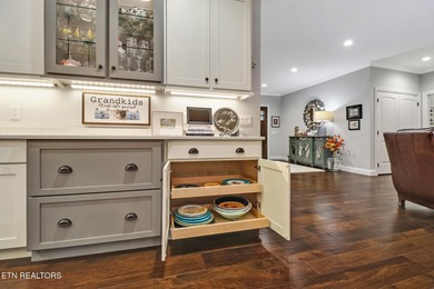 101 Hanning Drive, Fairfield Glade, TN Overlooking the 16th on Heatherhurst Golf Course in Tennessee - for sale on GolfHomes.com, golf home, golf lot