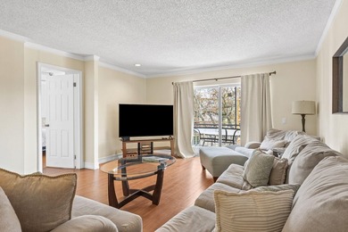 Welcome to this beautifully renovated 2-bedroom, 2-bathroom on Inverrary Country Club in Florida - for sale on GolfHomes.com, golf home, golf lot