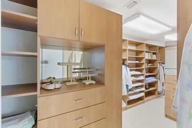 With individual pool cabanas, beachside towel service, tennis on Palm Beach Par-3 Golf Course in Florida - for sale on GolfHomes.com, golf home, golf lot