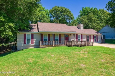 Beautifully updated home on the golf course!    Very clean and on Jackson National Golf Club in Tennessee - for sale on GolfHomes.com, golf home, golf lot