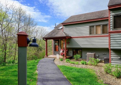 Beautifully appointed and tastefully updated end-unit Spring on Eagle Ridge Inn and Resort in Illinois - for sale on GolfHomes.com, golf home, golf lot