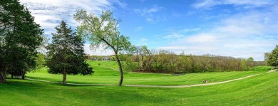 Beautifully appointed and tastefully updated end-unit Spring on Eagle Ridge Inn and Resort in Illinois - for sale on GolfHomes.com, golf home, golf lot