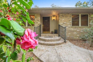 New in Killearn Estates! Lovely 1 story screen enclosed POOL on Killearn Country Club and Inn in Florida - for sale on GolfHomes.com, golf home, golf lot