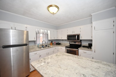 Charming all brick home offering 3 bedrooms and 2 full bathrooms on Azalea Sands Golf Club in South Carolina - for sale on GolfHomes.com, golf home, golf lot