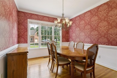 Come see 115 Tayside in Ford's Colony! One floor living with on Fords Colony Country Club in Virginia - for sale on GolfHomes.com, golf home, golf lot