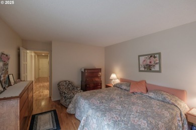 Nicely located single level condo located on the 10th tee of the on Michelbook Country Club in Oregon - for sale on GolfHomes.com, golf home, golf lot