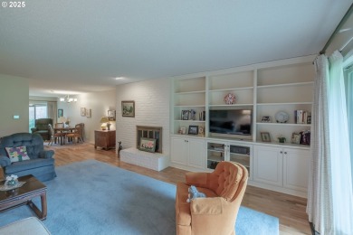 Nicely located single level condo located on the 10th tee of the on Michelbook Country Club in Oregon - for sale on GolfHomes.com, golf home, golf lot