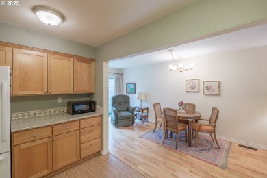 Nicely located single level condo located on the 10th tee of the on Michelbook Country Club in Oregon - for sale on GolfHomes.com, golf home, golf lot