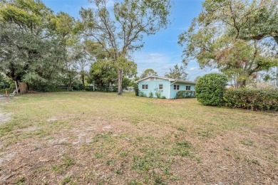 Under contract-accepting backup offers. Step back in time in to on Babe Zaharias Golf Course in Florida - for sale on GolfHomes.com, golf home, golf lot