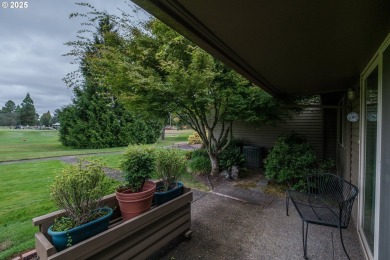 Nicely located single level condo located on the 10th tee of the on Michelbook Country Club in Oregon - for sale on GolfHomes.com, golf home, golf lot