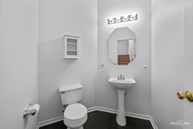 Live easy in this neat and clean condo in popular Orchard Valley on Orchard Valley Golf Course in Illinois - for sale on GolfHomes.com, golf home, golf lot