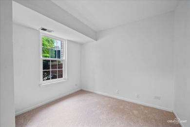Live easy in this neat and clean condo in popular Orchard Valley on Orchard Valley Golf Course in Illinois - for sale on GolfHomes.com, golf home, golf lot
