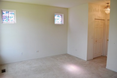 3 bedroom, 3 bath Ranch in Carillon Lakes!  This home is located on Carillon Lakes 3 Hole Course in Illinois - for sale on GolfHomes.com, golf home, golf lot