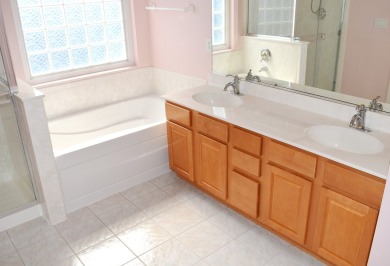 3 bedroom, 3 bath Ranch in Carillon Lakes!  This home is located on Carillon Lakes 3 Hole Course in Illinois - for sale on GolfHomes.com, golf home, golf lot