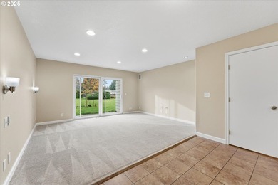 Modern Townhouse with Stunning Golf Course Views - Move-In on  in Oregon - for sale on GolfHomes.com, golf home, golf lot