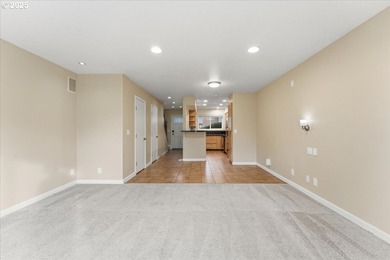 Modern Townhouse with Stunning Golf Course Views - Move-In on  in Oregon - for sale on GolfHomes.com, golf home, golf lot