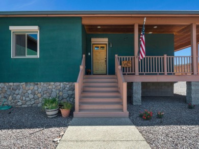 Absolutely meticulously maintained property right on the golf on  in Arizona - for sale on GolfHomes.com, golf home, golf lot