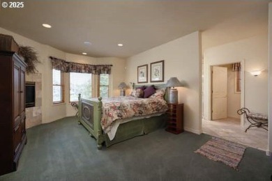 **Eaglecrest Living at Its Finest!** Located in the prestigious on Eagle Crest Golf Resort - Ridge Course in Oregon - for sale on GolfHomes.com, golf home, golf lot