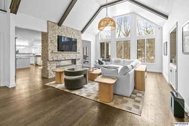 Kelly Buscher, M: , kbuscher,   - TURNKEY HOME sitting on almost on Omaha Country Club in Nebraska - for sale on GolfHomes.com, golf home, golf lot