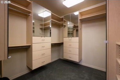 **Eaglecrest Living at Its Finest!** Located in the prestigious on Eagle Crest Golf Resort - Ridge Course in Oregon - for sale on GolfHomes.com, golf home, golf lot