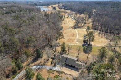 Located on a quiet *cul-de-sac* no thru traffic road - 325 on Red Fox Country Club in North Carolina - for sale on GolfHomes.com, golf home, golf lot