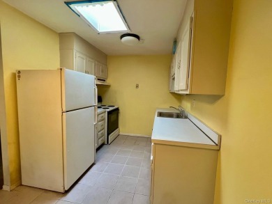 Priced for quick sale.  Great investment opportunity or the on Leisure Village Golf Course in New York - for sale on GolfHomes.com, golf home, golf lot
