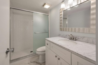 This beautifully updated end-unit 3BR/3BA Fairway Oaks villa on Kiawah Island Resort - Cougar Point in South Carolina - for sale on GolfHomes.com, golf home, golf lot