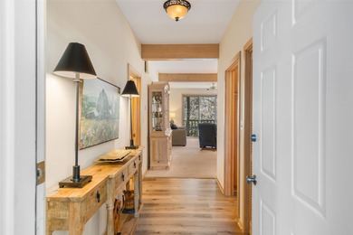 This 2 bedroom, 2 bath condo in Chestnut Cove at Highlands Falls on Highlands Falls Country Club in North Carolina - for sale on GolfHomes.com, golf home, golf lot