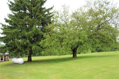 True one-level living is possible in this 3 Bedroom 1 Bath home on Indian Run Golf Club in Pennsylvania - for sale on GolfHomes.com, golf home, golf lot