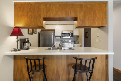This one-bedroom, ground-level condo is the perfect mix of on Pointe Royale Village Country Club in Missouri - for sale on GolfHomes.com, golf home, golf lot