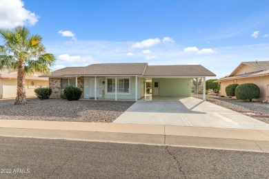 AFFORDABLE PHASE 3 SUN CITY SINGLE FAMILY HOME. METICULOUSLY on Union Hills Country Club in Arizona - for sale on GolfHomes.com, golf home, golf lot