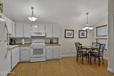 Beautifully updated single-level townhouse in the heart of on Continental Country Club in Arizona - for sale on GolfHomes.com, golf home, golf lot
