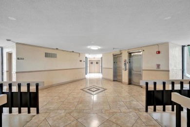 Spacious 2 bed, 2 bath condo with a private balcony and golf on Inverrary Country Club in Florida - for sale on GolfHomes.com, golf home, golf lot