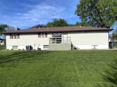 Stop and take a moment to review the features and benefits of on Quail Run Golf Course in Nebraska - for sale on GolfHomes.com, golf home, golf lot
